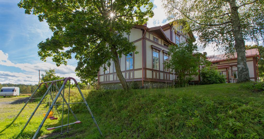 Loeydoen Kartano Hotel Ristiina Exterior photo